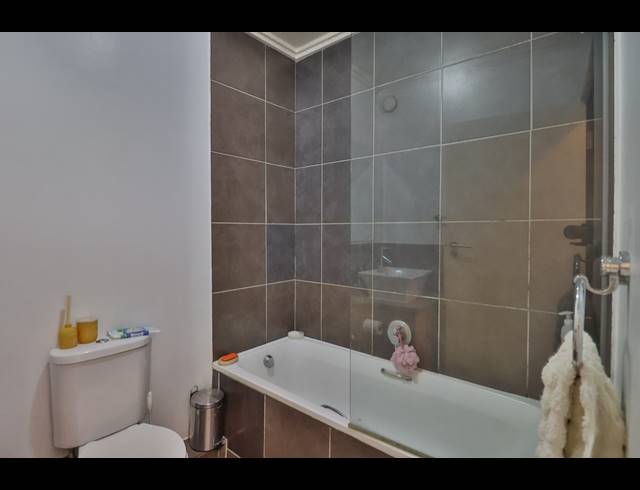 2 BEDROOM APARTMENT FOR SALE IN WESTVILLE